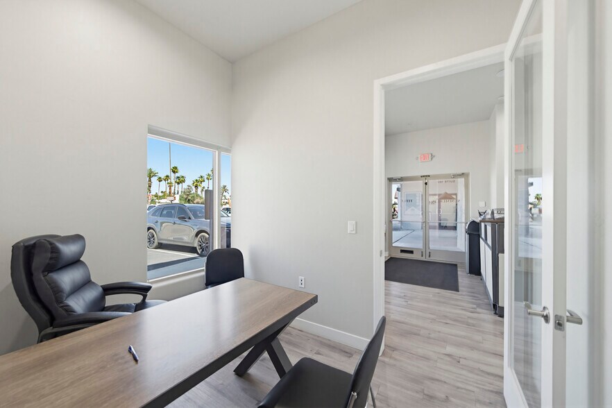 More Photos Of 349 Lake Havasu Ave S, Lake Havasu City Office For Sale