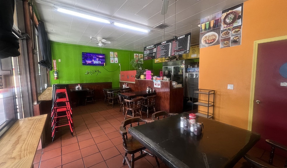 More Photos Of 1260 Main St, Watsonville Unknown For Lease