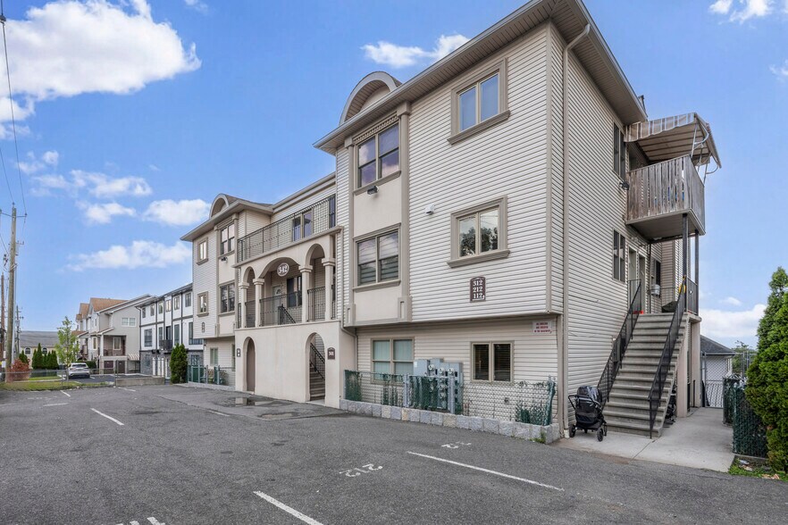 More Photos Of 342 Blauvelt Rd, Monsey Apartments For Sale