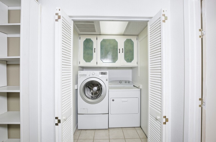 More Photos Of 404 W Main St, Payson Rehabilitation Center For Sale