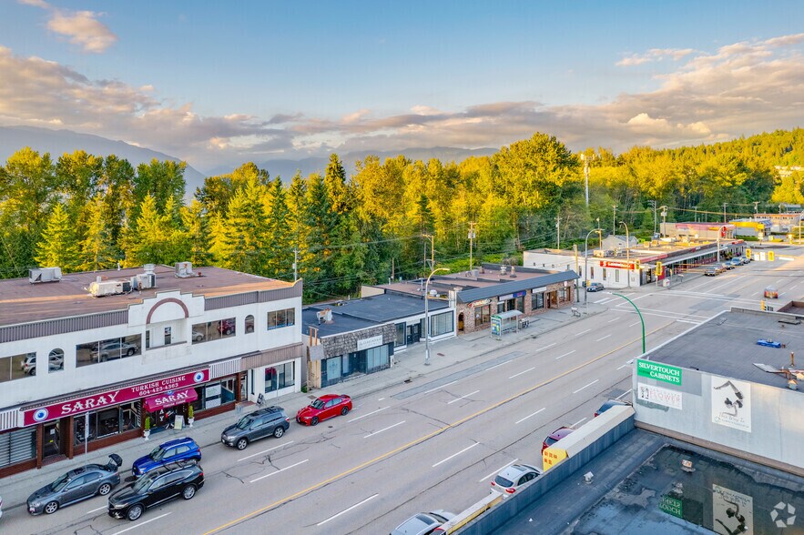 More Photos Of 6661 E Hastings St, Burnaby Storefront For Lease