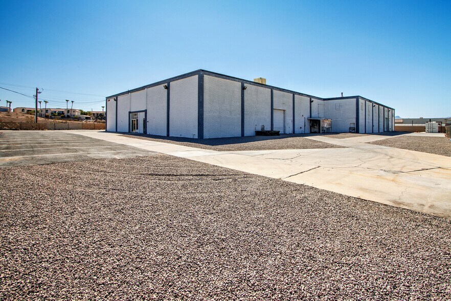 More Photos Of 1790 Industrial Blvd, Lake Havasu City Warehouse For Sale