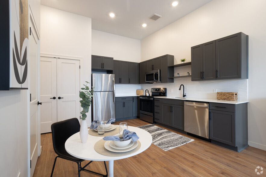 More Photos Of 75 Canal St, Manchester Apartments For Lease