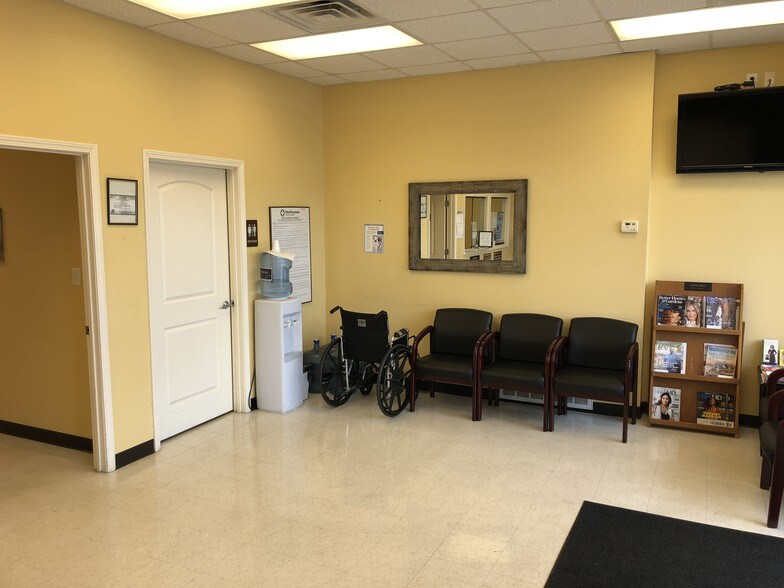 More Photos Of 1000-1099 Vendall Rd, Dyersburg General Retail For Lease