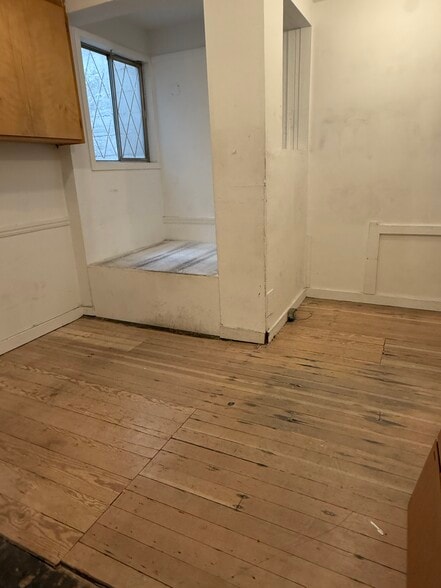 More Photos Of 911 Valencia St, San Francisco Apartments For Lease