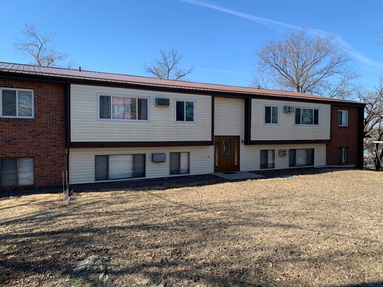 Primary Photo Of 110-116 Baldwin St, Granite Falls Apartments For Sale