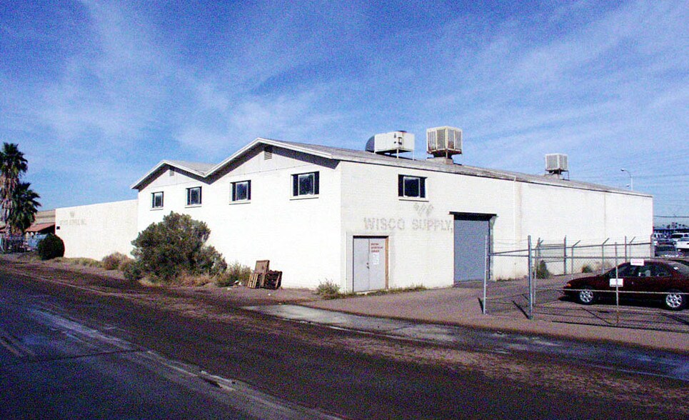 More Photos Of 3948 E Air Ln, Phoenix Warehouse For Lease