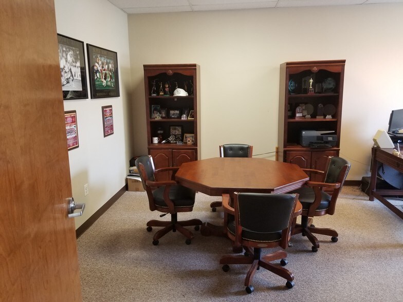 More Photos Of 14641 Lee Hwy, Centreville Office For Sale