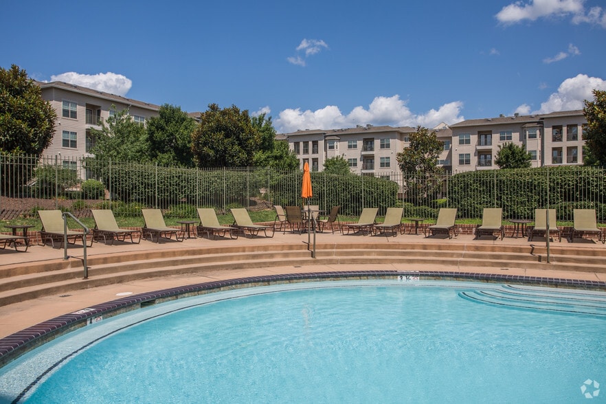 More Photos Of Mooreview Pky @ Loudoun County Pky, Ashburn Unknown For Lease