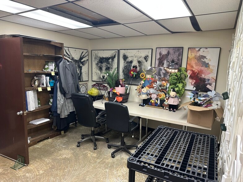 More Photos Of 3110 Louis Ave, Eau Claire Warehouse For Lease