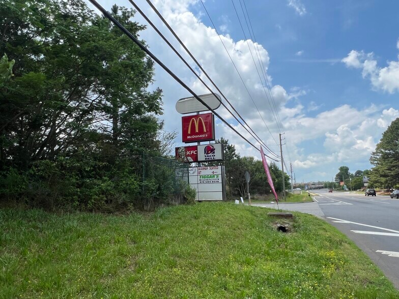 More Photos Of Tara Boulevard & McDonough Road, Hampton Land For Sale
