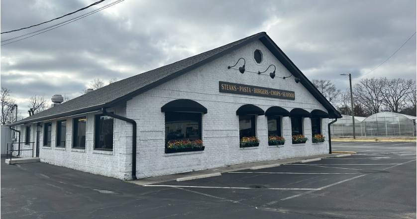 More Photos Of 10321 Chapman Hwy, Seymour Restaurant For Lease