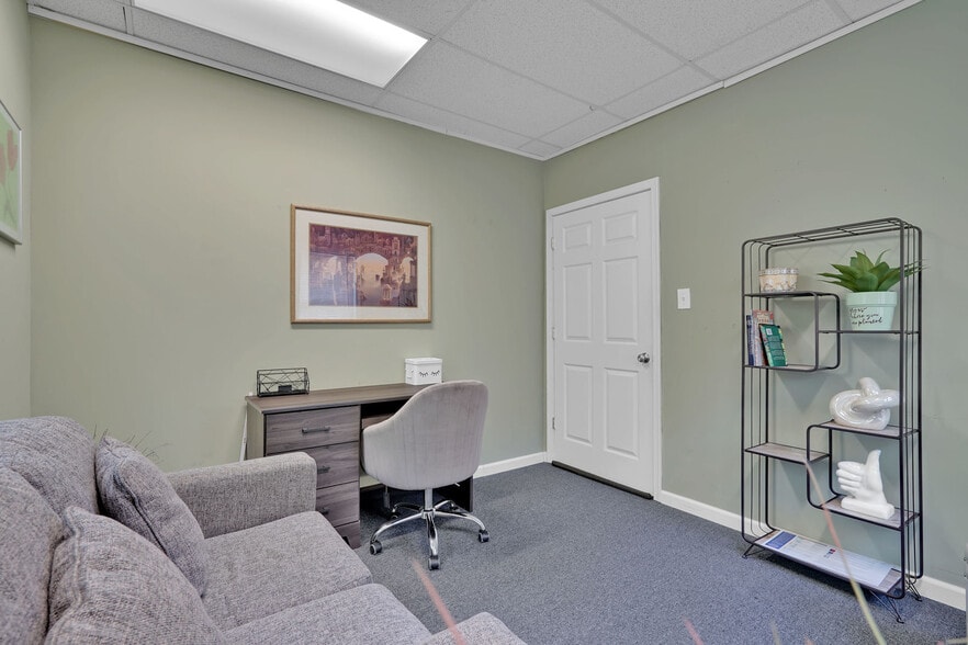 More Photos Of 1466 Hooper Ave, Toms River Medical For Lease