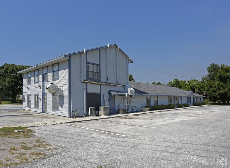 More Photos Of 343 W Central Ave, Lake Wales Office Residential For Lease