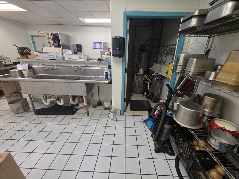 More Photos Of 51 W Water St, Markesan Restaurant For Sale
