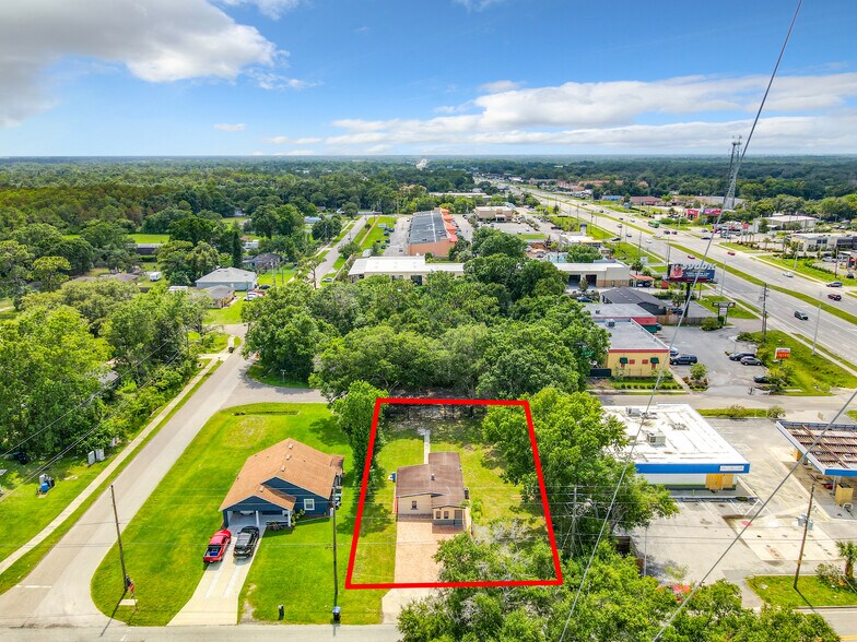 More Photos Of 1906 Murdock Blvd, Orlando Office For Lease