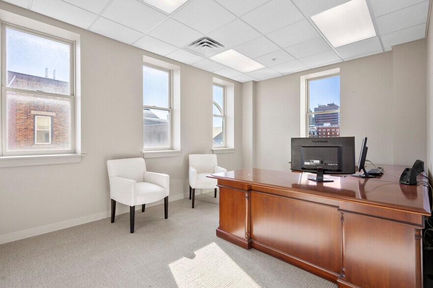 More Photos Of 22 Clinton Ave, Albany Office For Sale