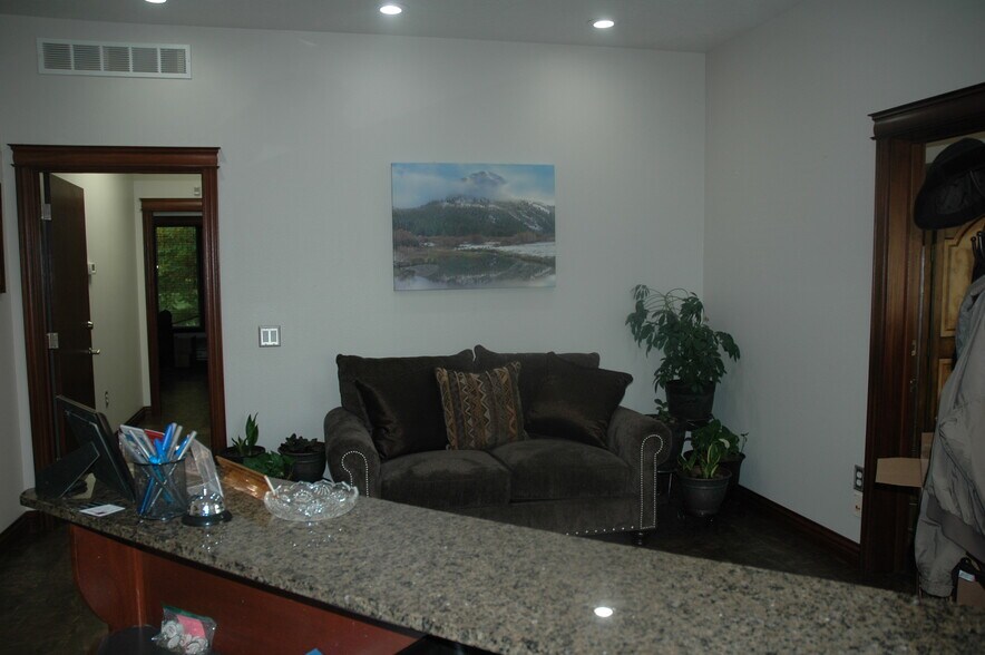 More Photos Of 5987 W State St, Boise Office For Lease