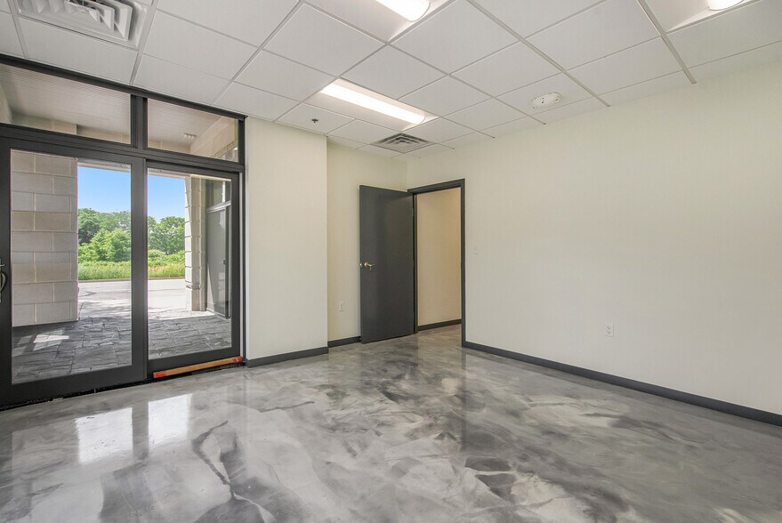 More Photos Of 150 Jeffords, Dexter Apartments For Lease