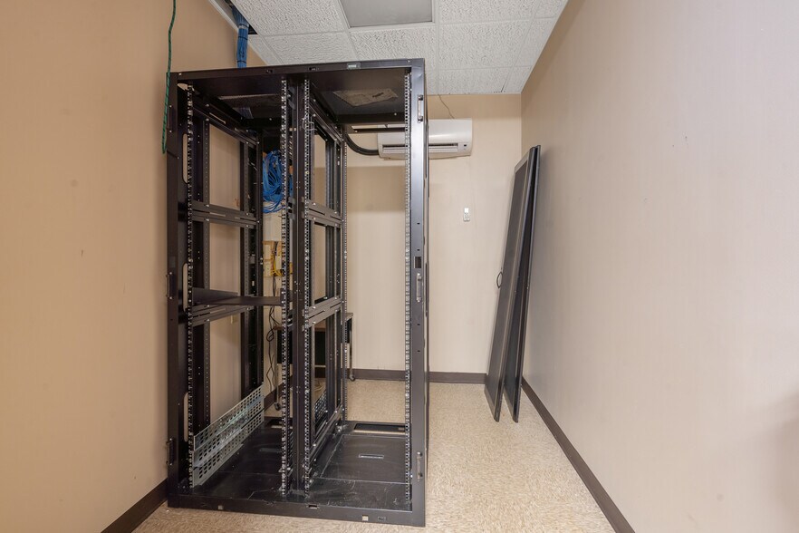 More Photos Of 344 W Genesee St, Syracuse Loft Creative Space For Lease