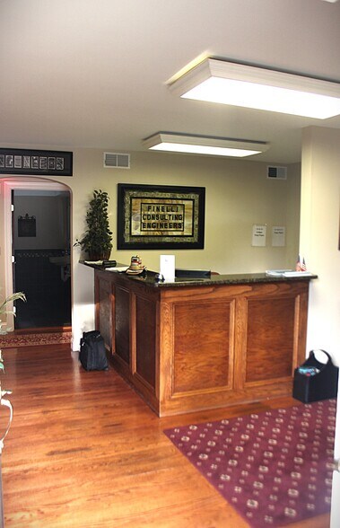 More Photos Of 205 State Route 31 N, Washington Office Residential For Lease