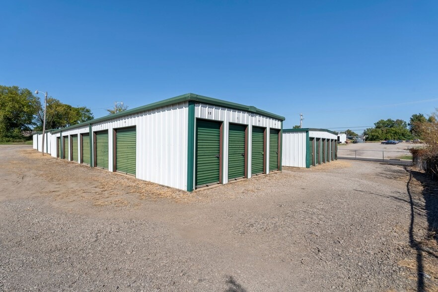 More Photos Of 2510 Kibler Rd, Van Buren Self Storage For Sale