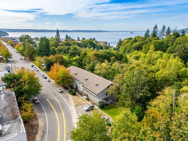 More Photos Of 21833 7th Ave S, Des Moines Apartments For Sale