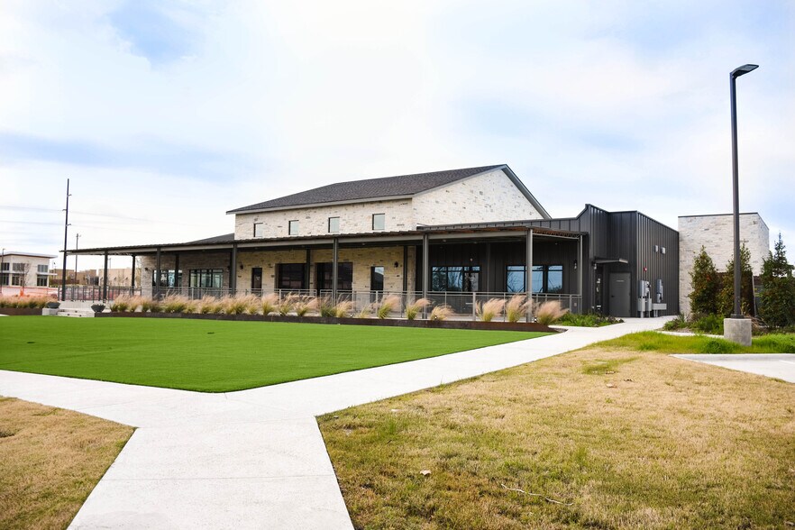 More Photos Of 1551 Greens Prairie Rd W, College Station Storefront Retail Office For Sale