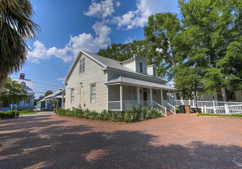 More Photos Of 245 Intendencia St, Pensacola Office Residential For Sale