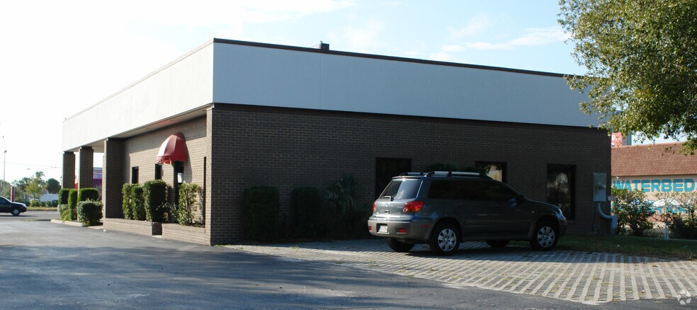 More Photos Of 2404 N Us Hwy 19, Holiday Medical For Sale