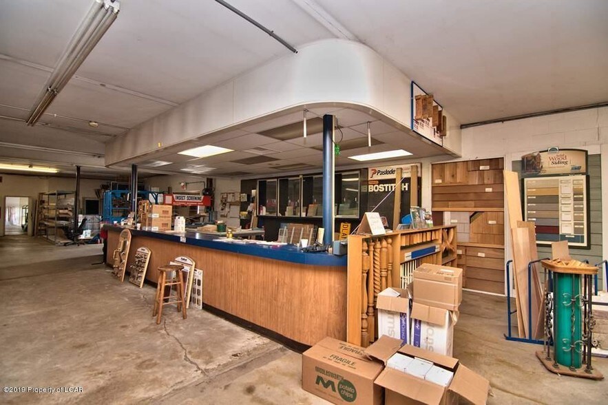 More Photos Of 541 State Route 93, Sugarloaf Light Distribution For Lease