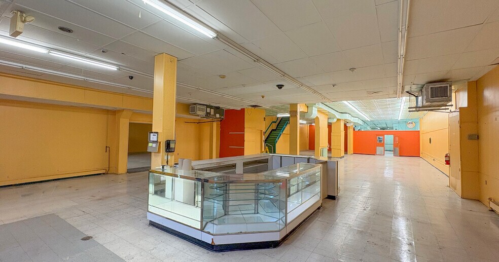 More Photos Of 3424 Eastern Ave, Baltimore Storefront Retail Residential For Sale