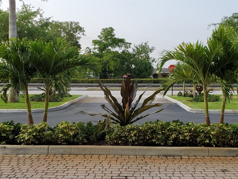 More Photos Of 12905 SW 42nd St, Miami Office For Lease