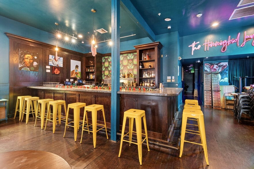 More Photos Of 8227-8229 Oak St, New Orleans Restaurant For Sale