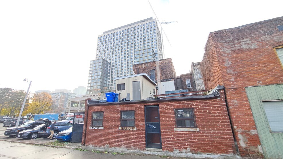 More Photos Of 248 Queen St E, Toronto Storefront For Sale