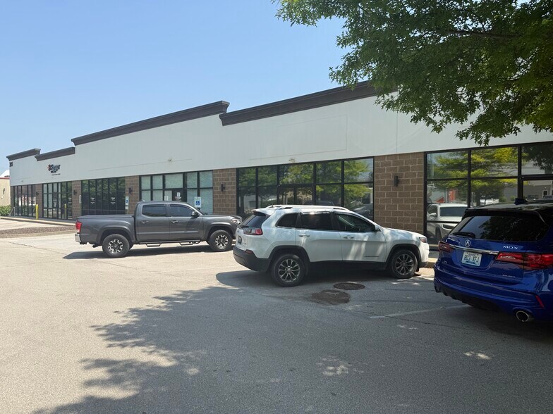 Primary Photo Of 395 Elaine Dr, Lexington Medical For Sale