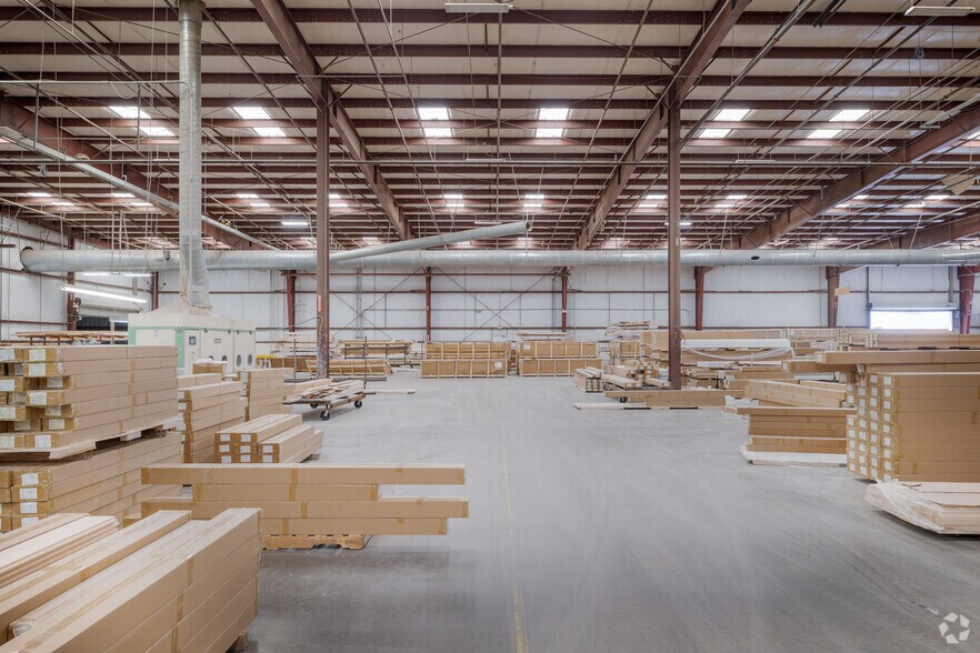 More Photos Of 3407 N Perris Blvd, Perris Manufacturing For Lease