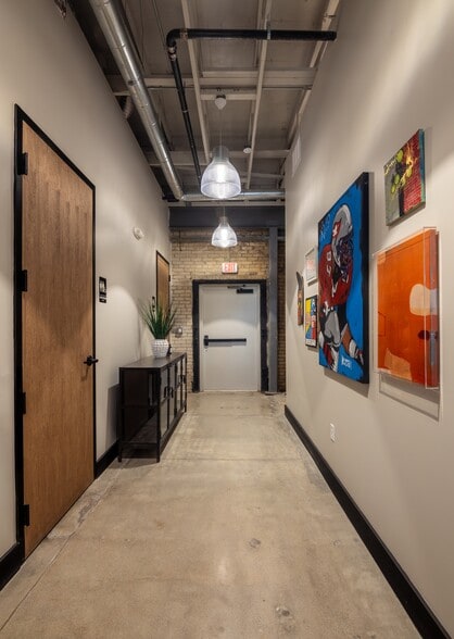 More Photos Of 1502 N Nebraska Ave, Tampa Storefront Retail Office For Sale