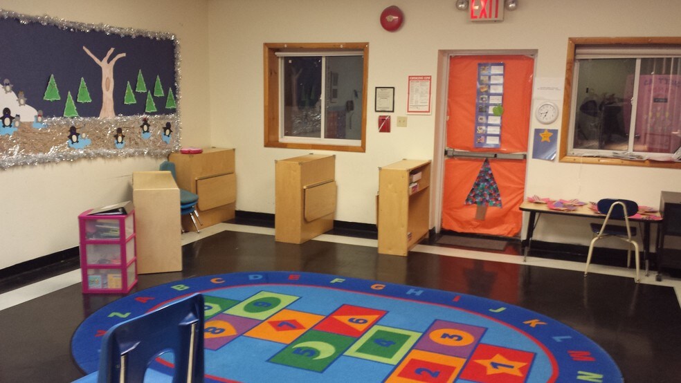 More Photos Of 80 Woodrow Rd, Staten Island Daycare Center For Lease
