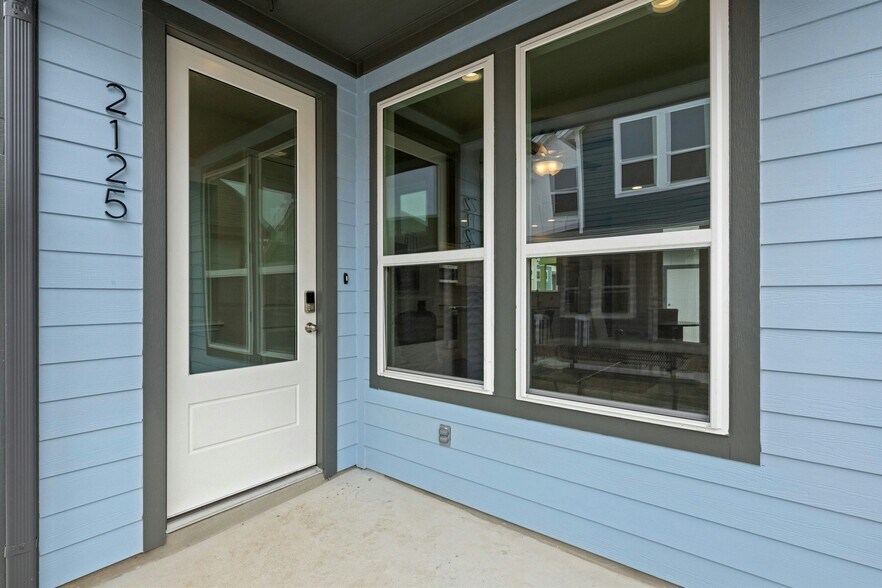 More Photos Of Garten Haus at Solms Landing, New Braunfels Specialty For Sale