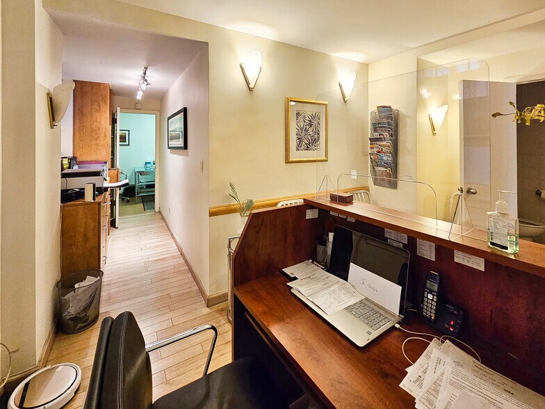 More Photos Of 936 Fifth Ave, New York Apartments For Sale