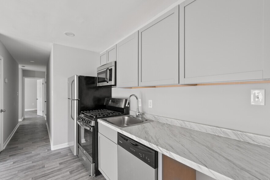 More Photos Of 1600-1608 28th Pl SE, Washington Multifamily For Sale