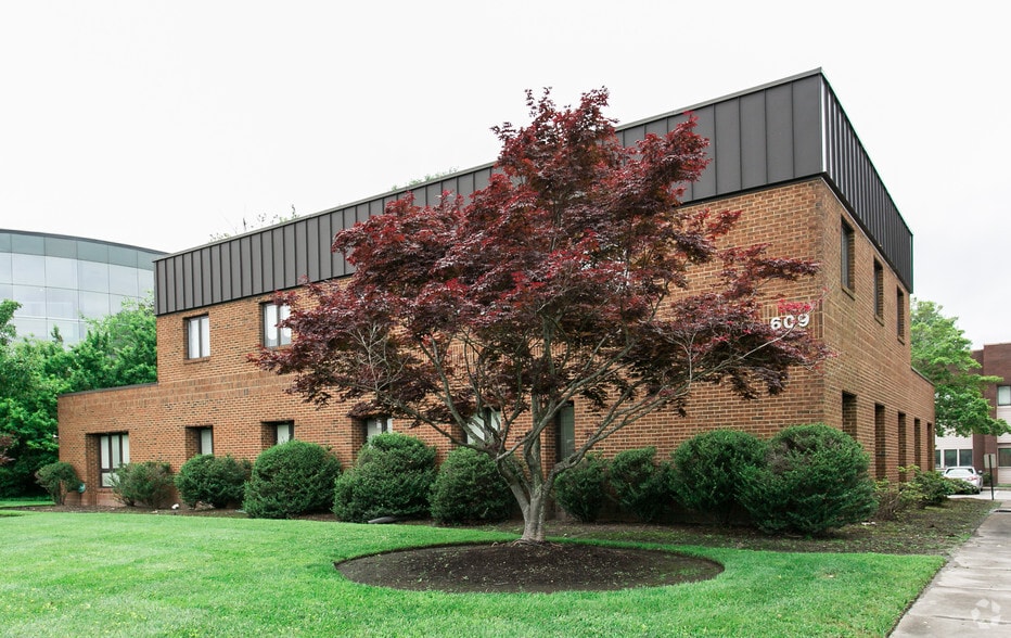 More Photos Of 609 Lynnhaven Pky, Virginia Beach Medical For Lease