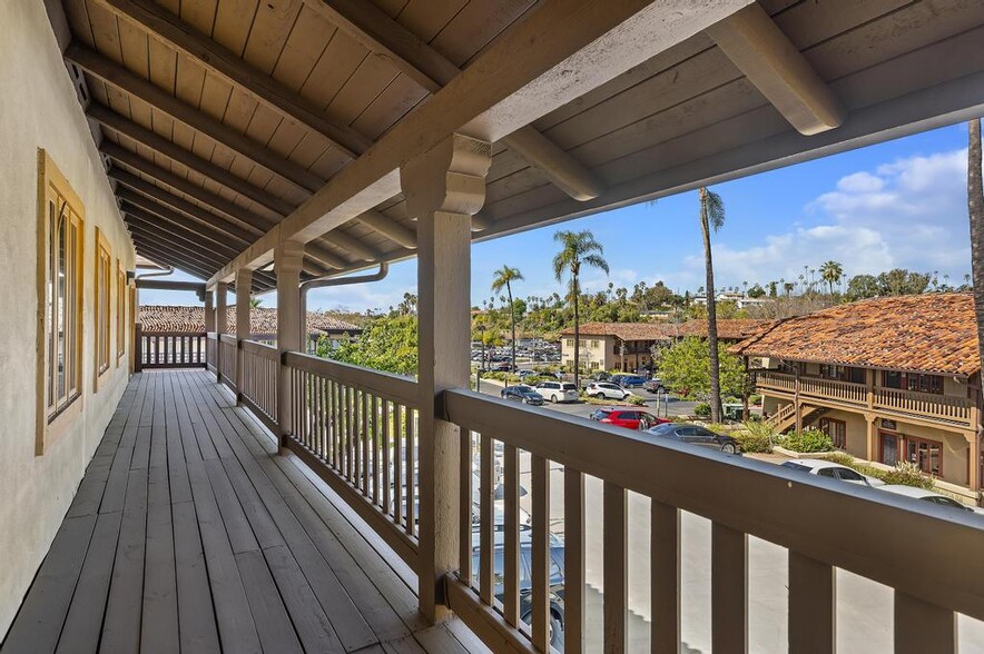 More Photos Of 630 Alta Vista Dr, Vista Office For Sale