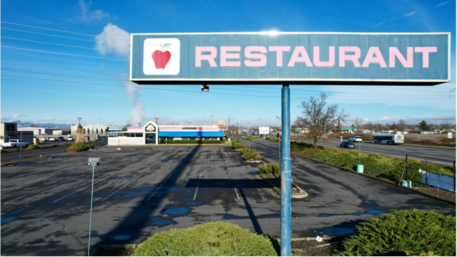 More Photos Of 7405 Highway 62, White City Restaurant For Sale