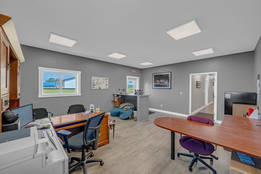 More Photos Of 2618 Eastgate Dr, Boone Industrial For Sale