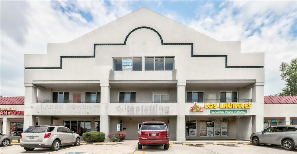 More Photos Of 2202-2230 W Algonquin Rd, Rolling Meadows General Retail For Sale