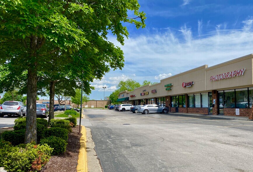 More Photos Of 901-955 W Wise Rd, Schaumburg Unknown For Lease