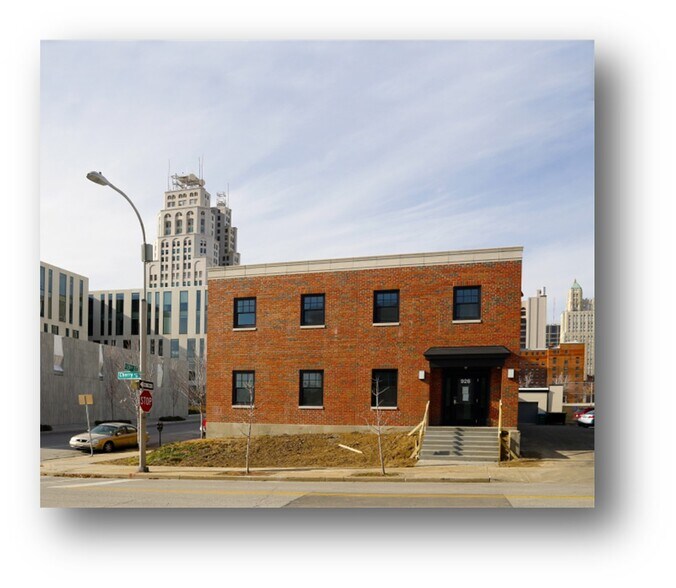 Primary Photo Of 926 Cherry St, Kansas City Office For Sale