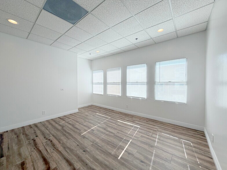More Photos Of 1460 7th St, Santa Monica Medical For Lease